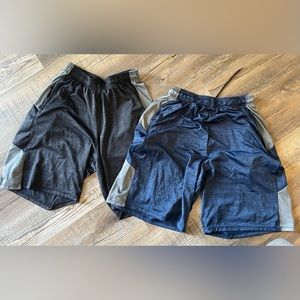 Mens Real Essentials size large (tag says 2x. It fit like a large).